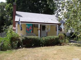 150 Cherry Ave, West Sayville, NY 11796
