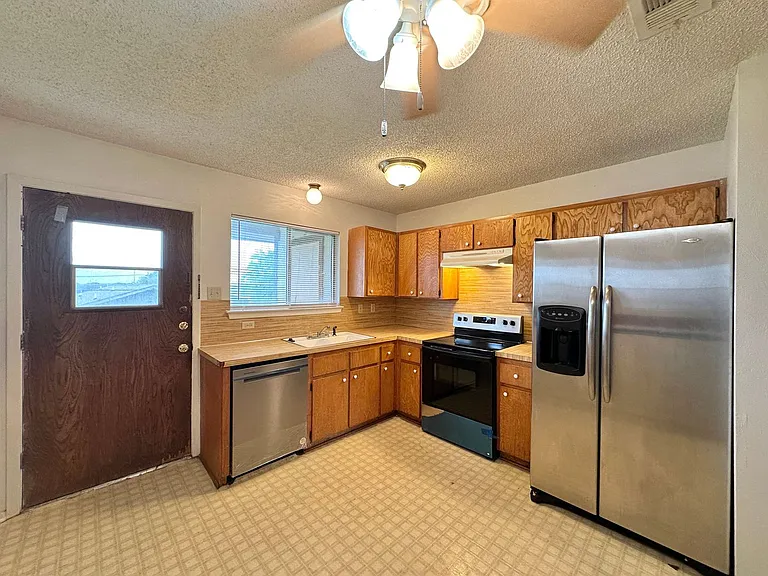1304 Quail Cir — Photo 7