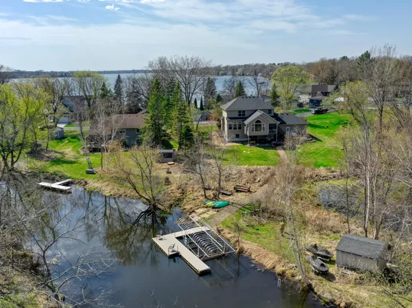 22171 Jason Ave N, Forest Lake, MN 55025