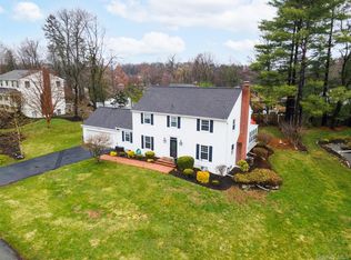 44 Thornwood Dr, Poughkeepsie, NY 12603