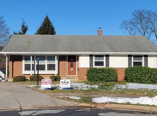 10 Weston Ct, Lutherville Timonium, MD 21093