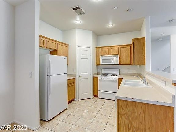 2nd image of 5940 Palmilla St Unit 6