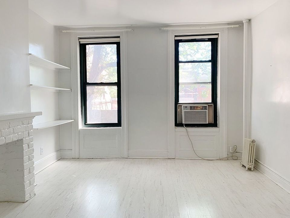 2nd image of 86 Horatio St #B3