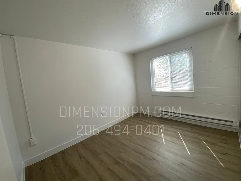 Christine Apartments — Photo 9