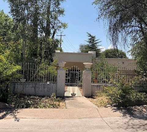 3rd image of 1311 W Camino De La Paloma