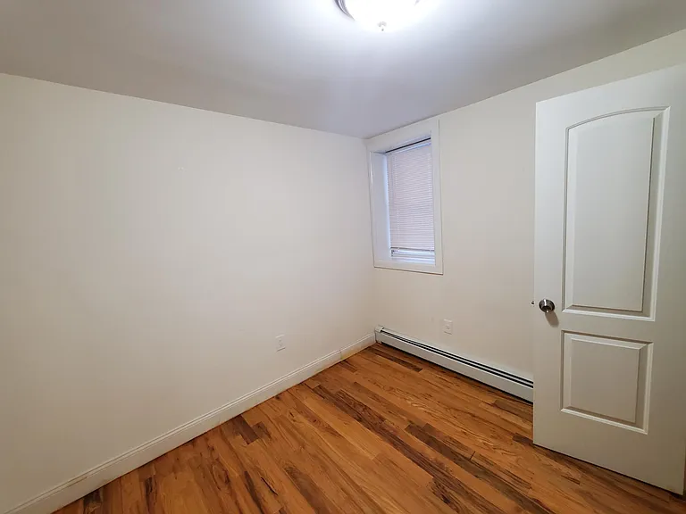 1713 Tenbroeck Ave #2 — Photo 3