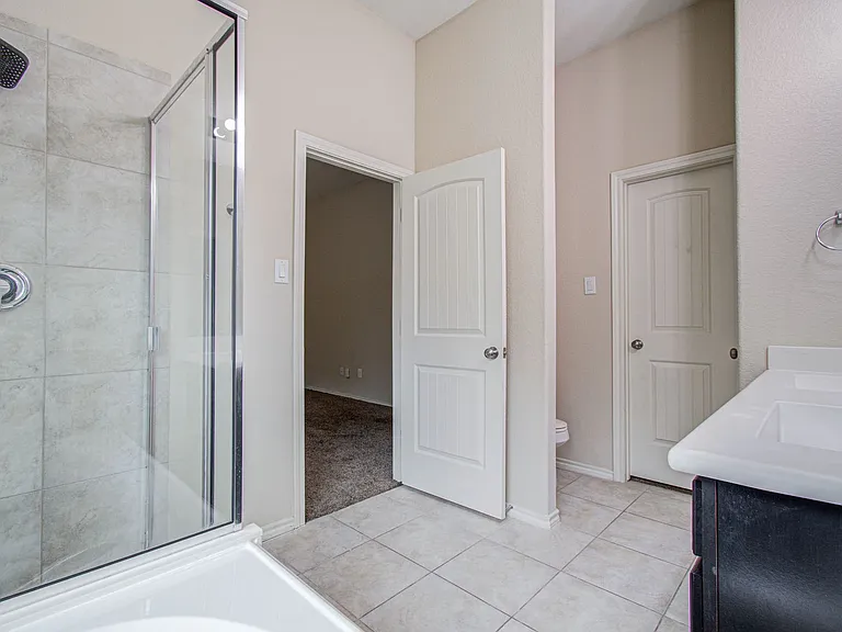 1418 Spencer Glen Ln — Photo 11