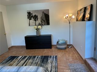 2440 N Gower St #2440B, Los Angeles, CA 90068