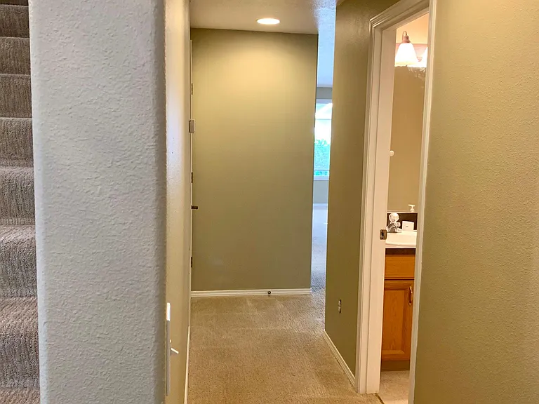 14605 NE 31st St — Photo 5