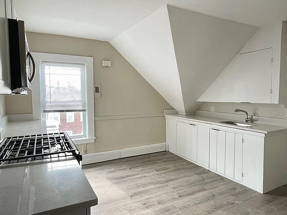 2nd image of 4 Loring Ave APT 3