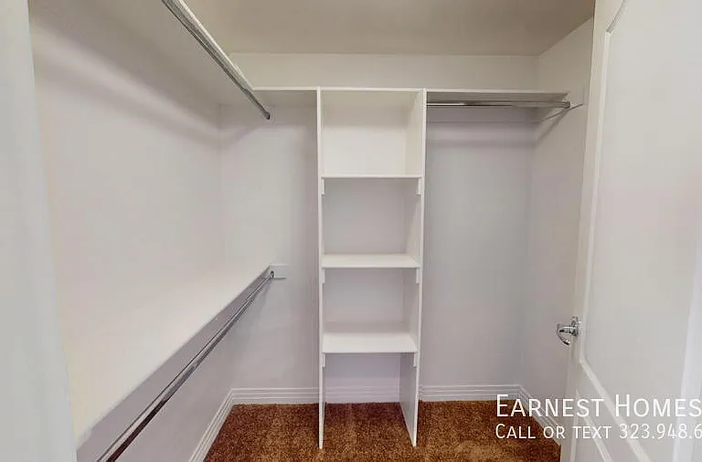 11622 Oxnard St — Photo 26