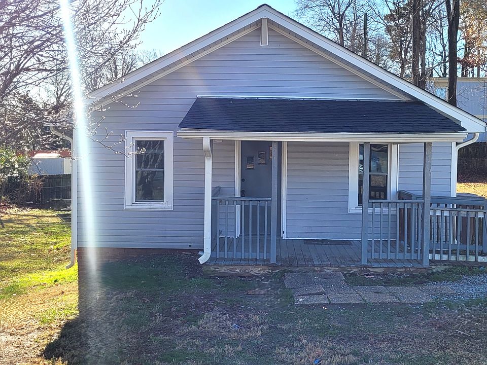 1st image of 2021 Pine Bluff St
