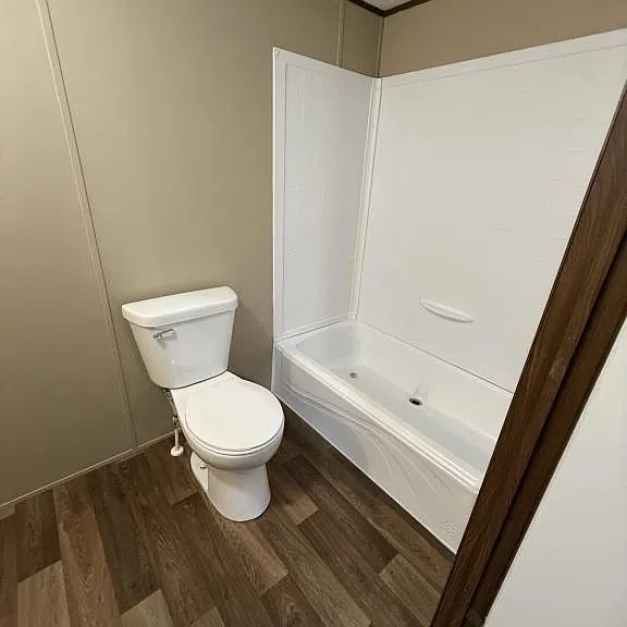 611 W Matthews St #35 — Photo 11