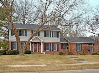 15357 Grantley Dr, Chesterfield, MO