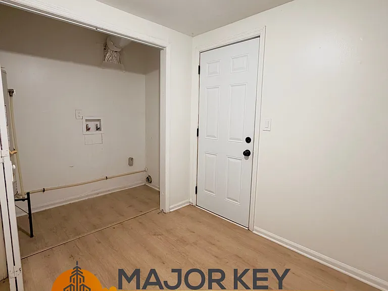 4555 Sugarloaf Pkwy — Photo 40