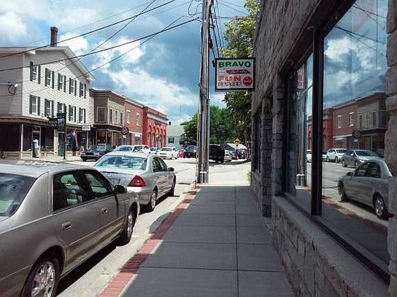 2nd image of 19 Nashua St