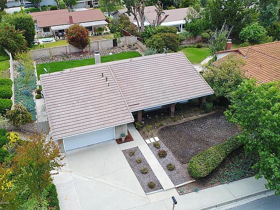 3rd image of 1502 Briarglen Ave