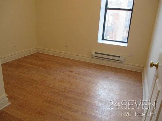 Rented by 24 7 NYC Realty Inc. | media 42