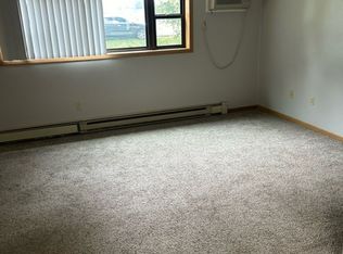 1002 Oak St N APT 6, Fargo, ND 58102
