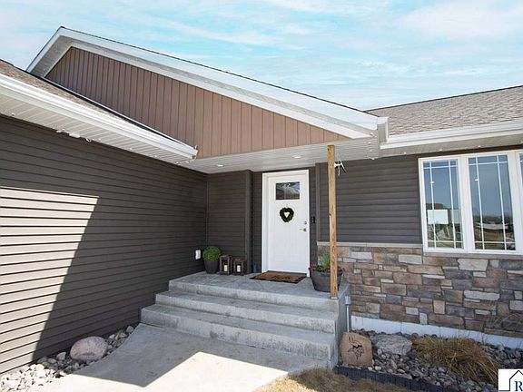 4th image of 2206 Rolling Green Ln