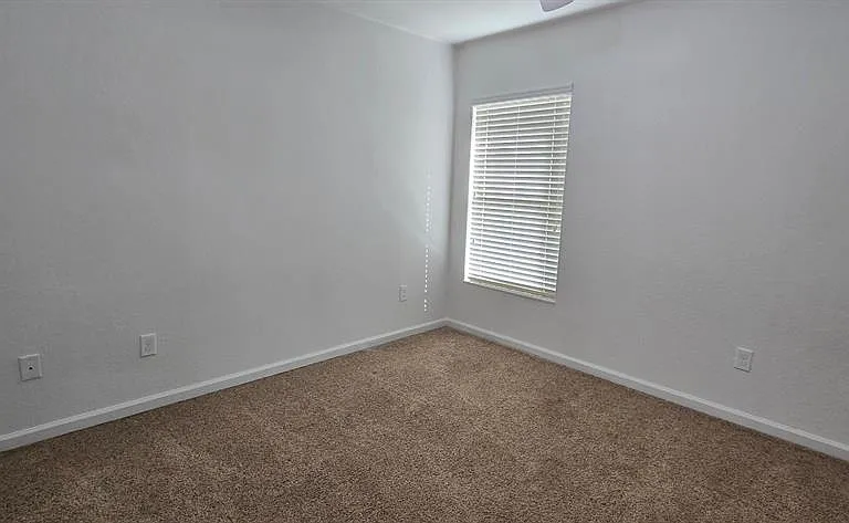 4170 SW 47th Ct — Photo 11