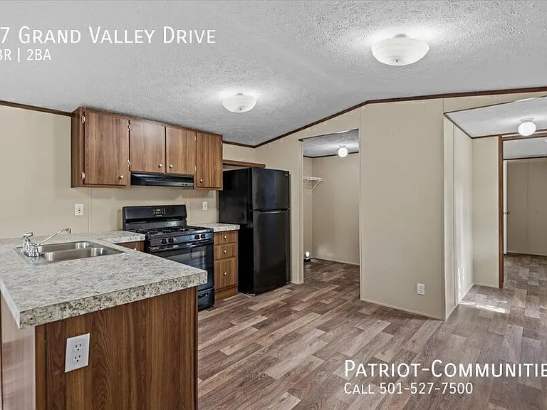 17 Grand Valley Dr — Photo 9