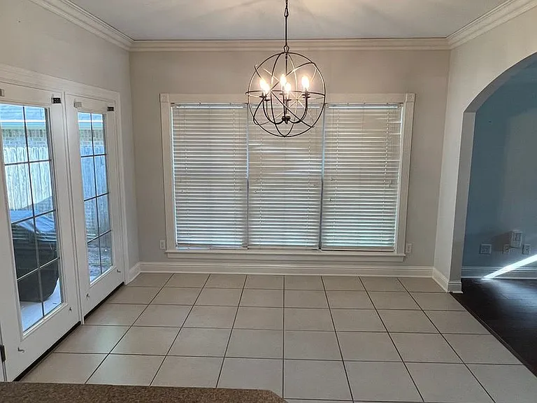 10513 Plum Creek Dr — Photo 5