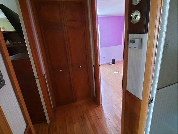 2nd image of 203 Garrett Dr