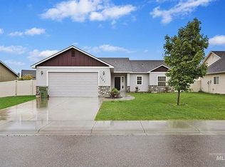 1587 Poplar Ave, Fruitland, ID 83619