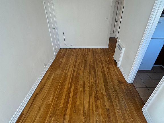 5th image of 1690 Beach St #302