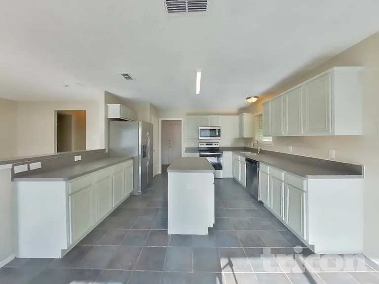 309 Pecos Dr — Photo 4