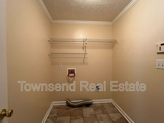 4th image of 5838 Bear Creek Cir