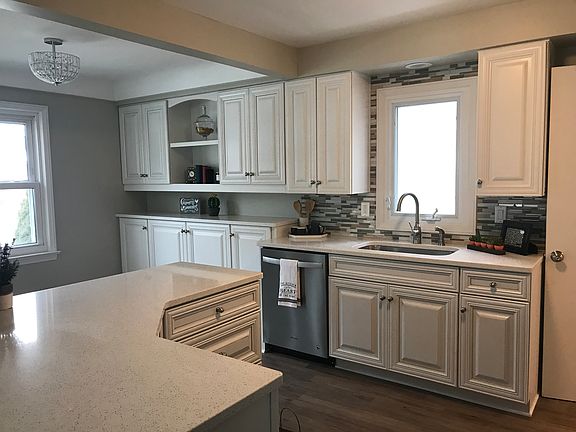 5th image of 2622 Ingleside Dr