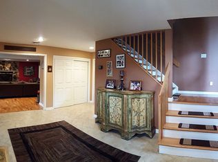 17 Heritage Dr, West Milford, NJ 07480