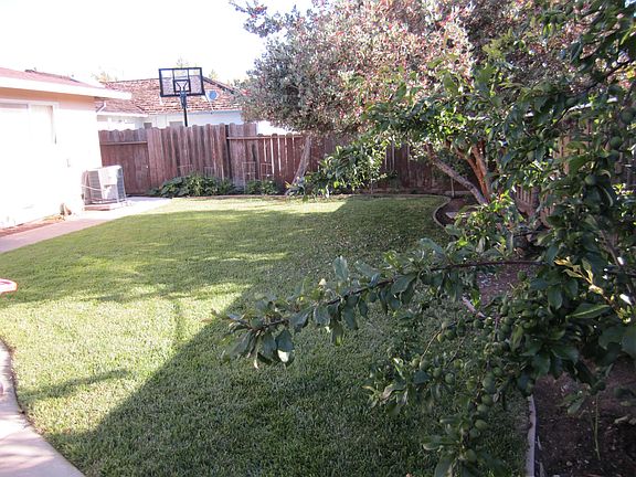 2nd image of 1686 Heron Ave