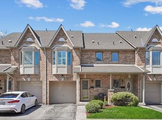 1385 Lakeshore Rd W #7, Mississauga, ON L5J4T6