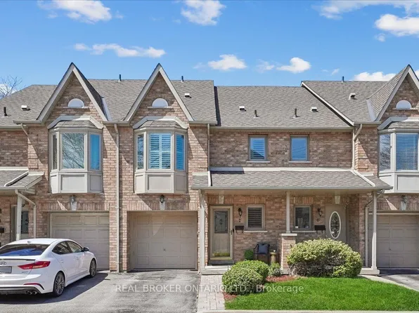1385 Lakeshore Rd W #7, Mississauga, ON L5J 4T6