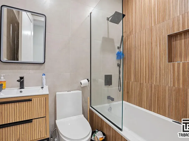 86 Manhattan Ave #1B — Photo 9
