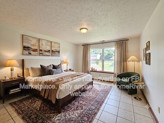 3rd image of 3943 Bonn Dr