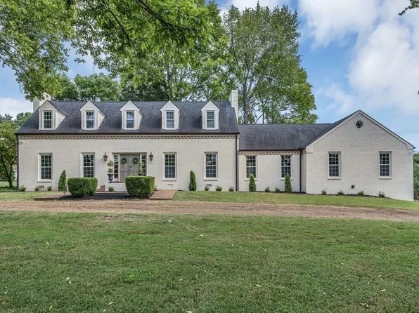 210 River Oaks Rd, Brentwood, TN 37027
