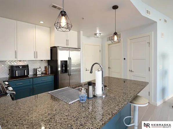 200 S 31st Ave APT 4515, Omaha, NE 68131