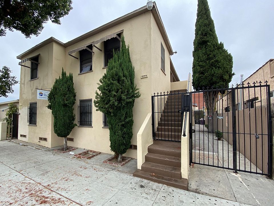 1st image of 1922 Locust Ave #5
