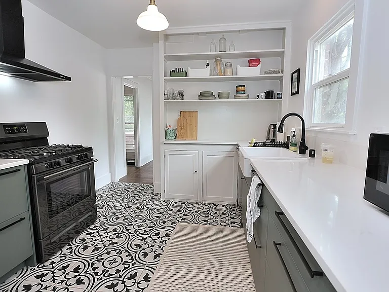 4232 Y St — Photo 10
