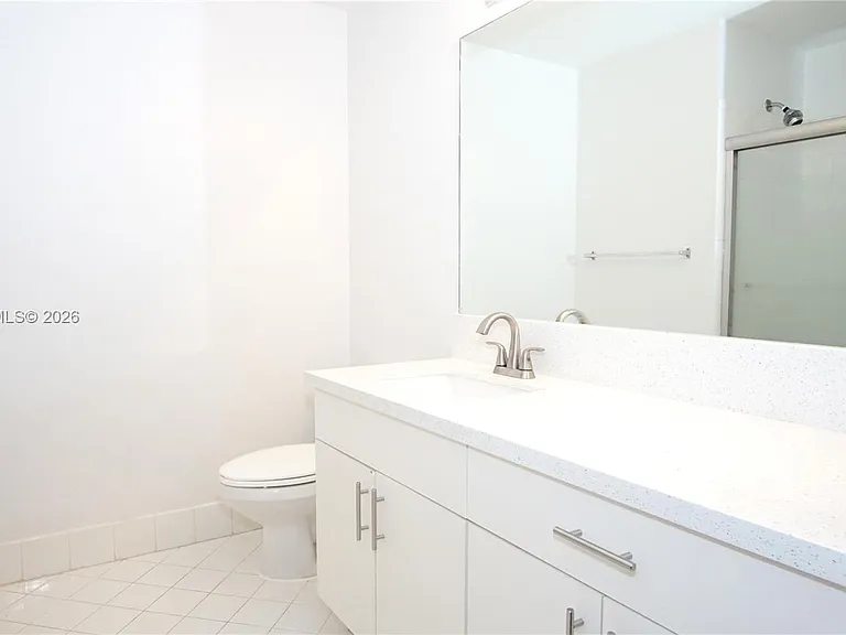 1868 Salerno Cir #1868 — Photo 17