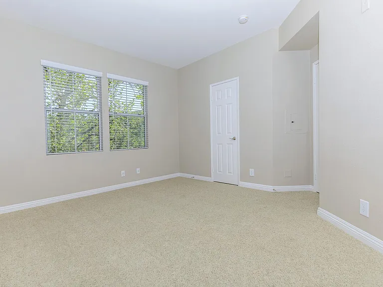 Villas Antonio Apartment Homes — Photo 47