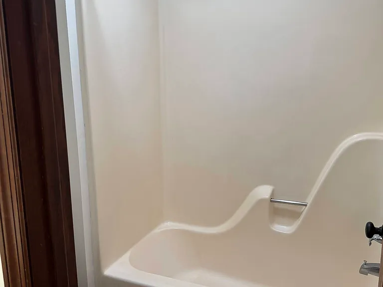 428 Sundown Dr — Photo 8