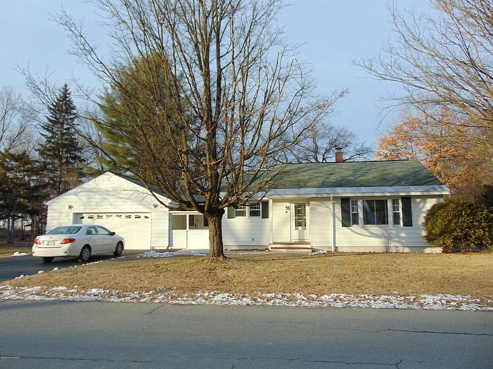 1st image of 27 Putnam Ave