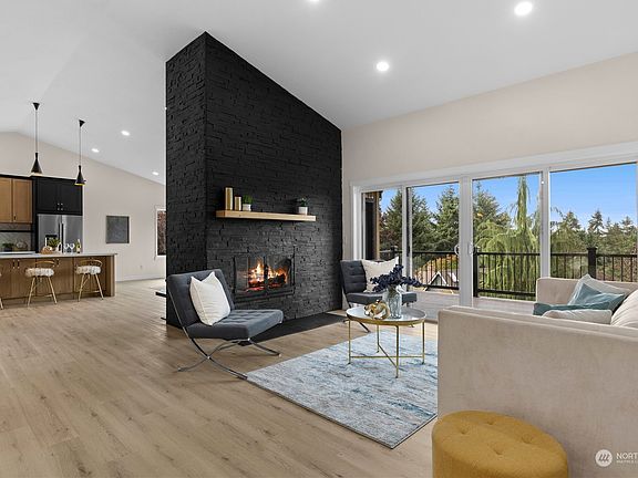 3rd image of 18535 148th Avenue NE
