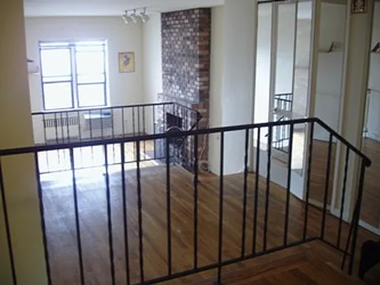 Rented by City Connections Realty | media 10