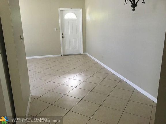 3rd image of 45 NE 24th St APT D